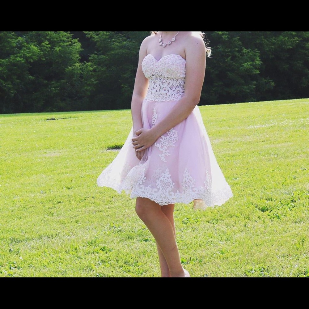 Strapless grade 8 graduation dress size 6 no alterations